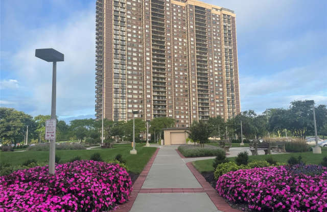 27010 Grand Central Parkway - 270-10 Grand Central Parkway, Queens, NY 11005