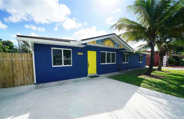 2300 SW 42nd Ter photos photos 2300 SW 42nd Ter photos photos