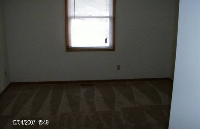 974 Red Maple Gallery 4