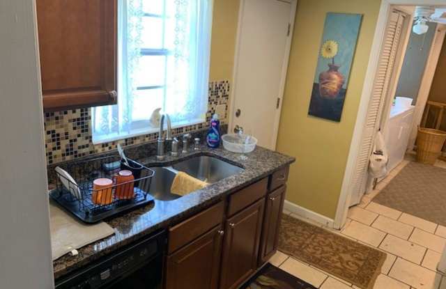 6614 Markridge Place Gallery 4