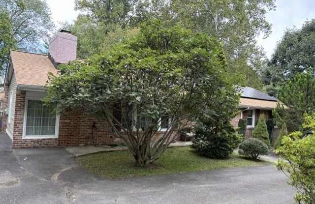 9464 SEVEN LOCKS Road Gallery 1