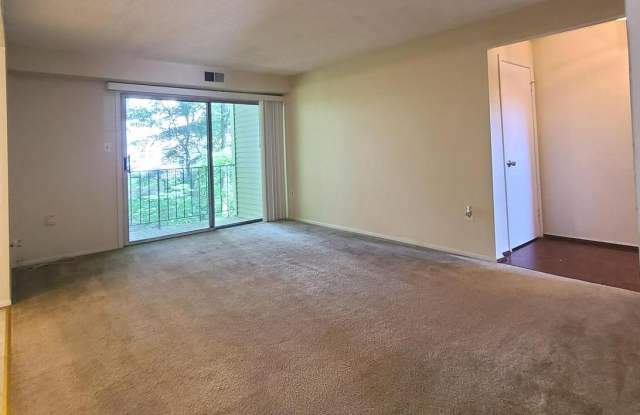 12228 STEVENSON COURT Gallery 4