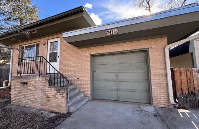 4 bed, 2 Bath near Old Colorado City - MileStone Real Estate Services photos photos