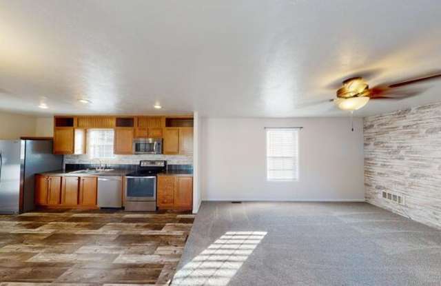 331 Continental Avenue photos photos