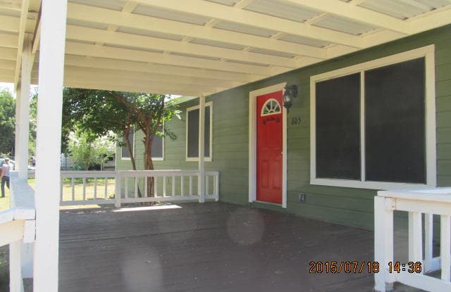 605 Jackson Street - 605 Jackson Street, Farmersville, TX 75442