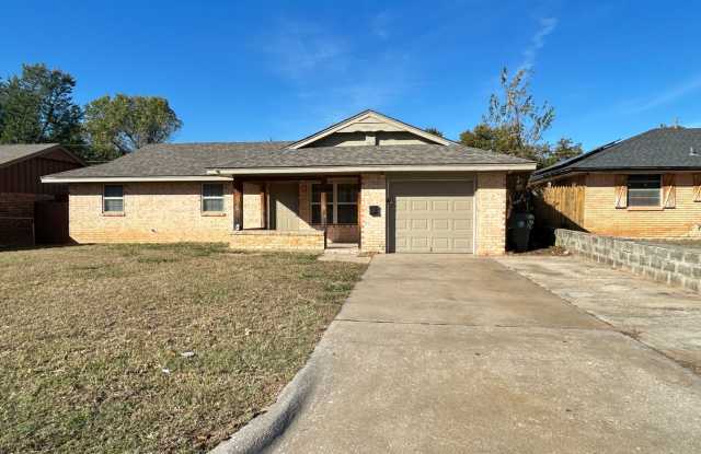 4 Bed 1.5 Bath Home in Midwest City - 605 Moraine Avenue, Midwest City, OK 73130