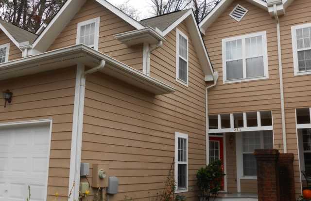 Beautifully Updated Townhome in Prime Carrboro Location – Close to Downtown & Weaver Street Market photos photos