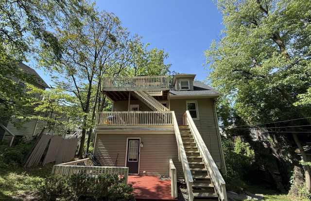 1211 W NORTHERN Parkway W photos photos