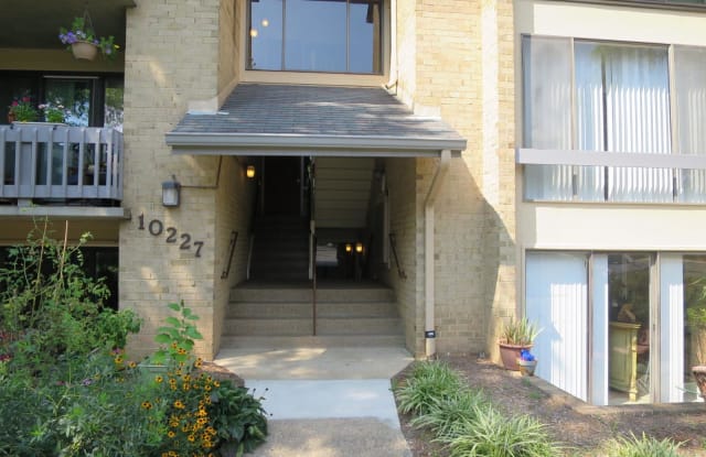 10227 VALENTINO DRIVE - 10227 Valentino Drive, Oakton, VA 22124