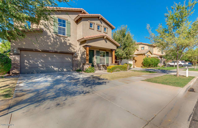3412 E ROBIN Lane - 3412 East Robin Lane, Gilbert, AZ 85296