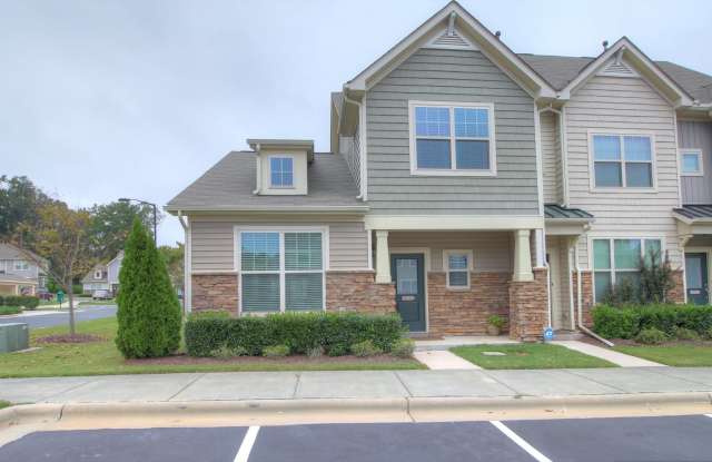 End Unit Townhome with Screened Porch & Fenced Yard! photos photos End Unit Townhome with Screened Porch & Fenced Yard! photos photos