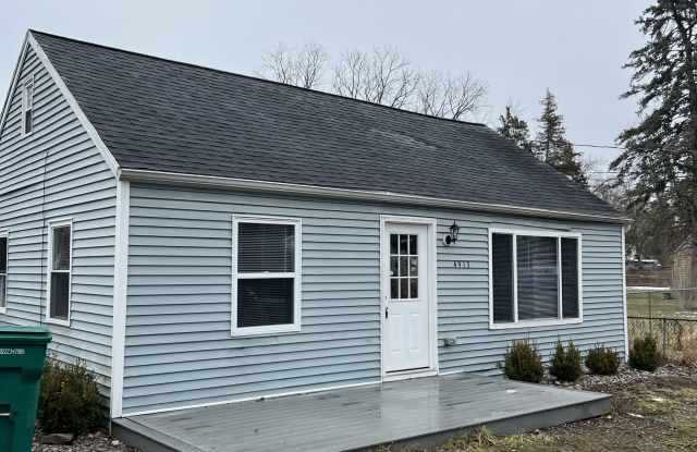 4913 Hughes Road Gallery 1