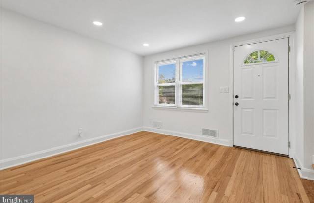 1403 DARTMOUTH Avenue Gallery 4