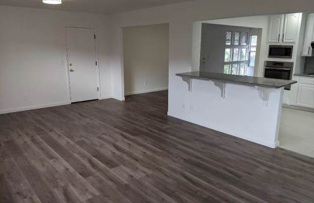 2528 Farrington Way Gallery 3