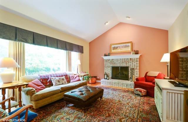 1248 North Lakeview Drive Gallery 4