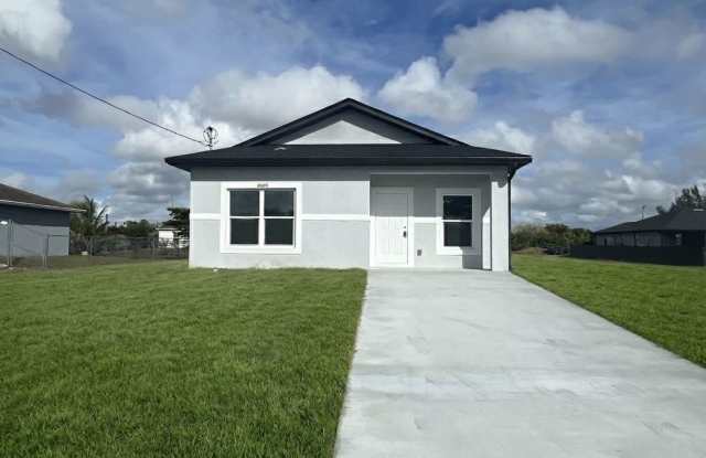 Brand new 2/2 in SW Lehigh Acres! - 4000 21st Street Southwest, Lehigh Acres, FL 33976