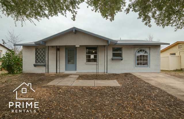 5020 Gene Cernan Drive photos photos
