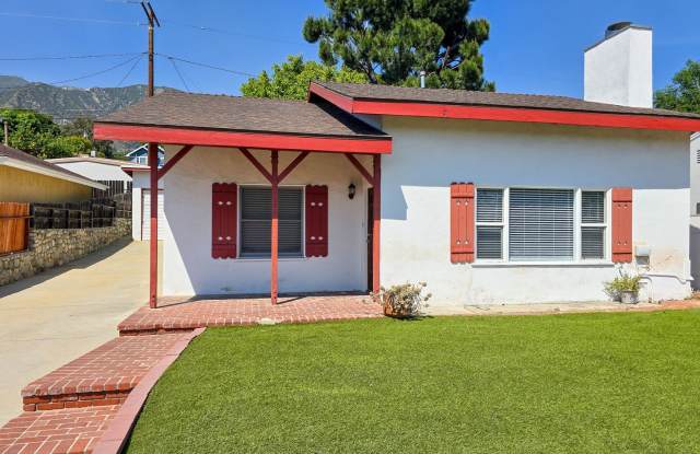 Charming 2-Bedroom Retreat in La Crescenta – Available Now! OPEN HOUSE SATURDAY 6/13 FROM 2:30 PM to 4:30 PM photos photos