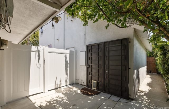 8016 Crosnoe Avenue - 8016 Crosnoe Ave, Los Angeles, CA 91402