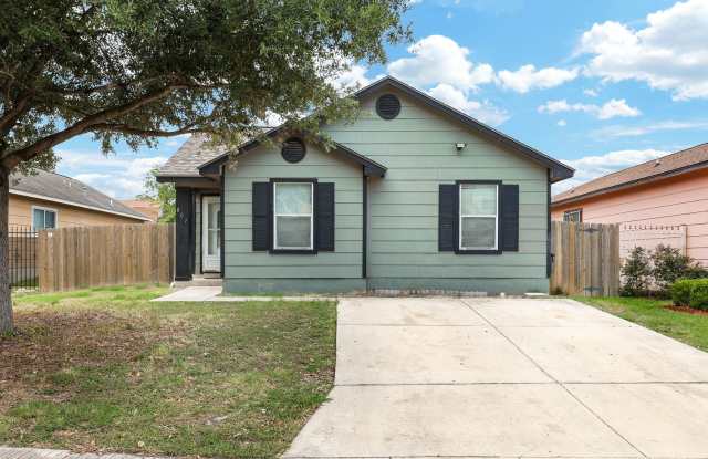 Recently Updated 4-Bedroom Home in Northside ISD photos photos
