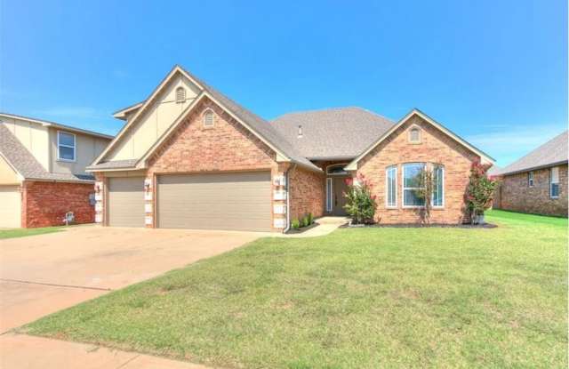 Spacious 4 Bed 2 Bath + Bonus Room In Edmond photos photos