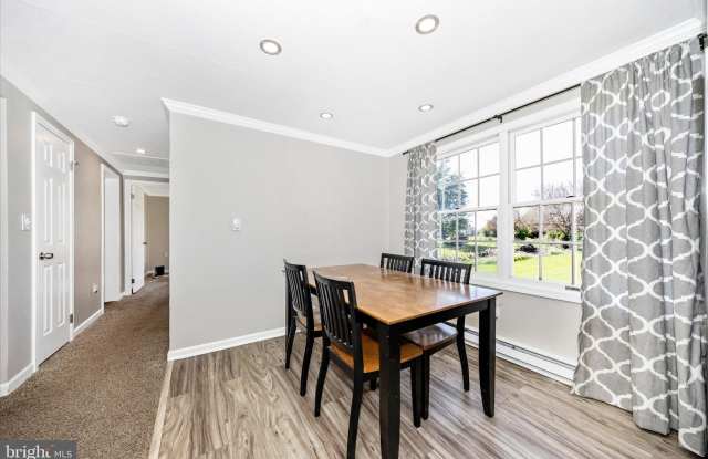 1545 TUSCAWILLA Drive Gallery 3