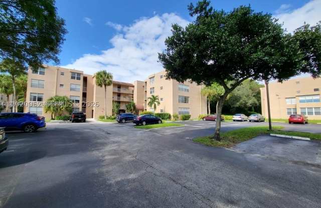9440 Live Oak Pl Gallery 3