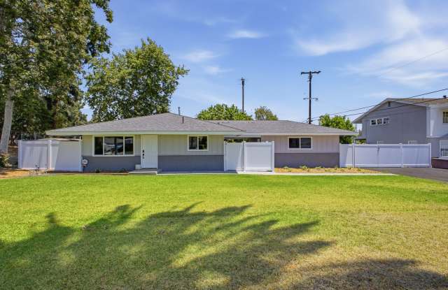 Stylishly Updated Pasadena Home with Spacious Yards Perfect for Entertaining photos photos