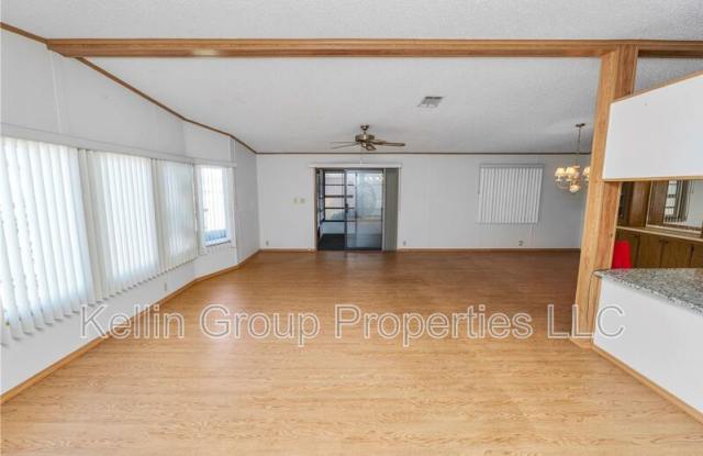 1706 Fox Hill Dr Gallery 4