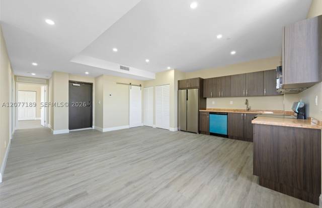 1020 NW 2 Ave photos photos
