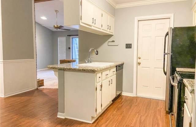 4608 Treadgold Lane Gallery 3