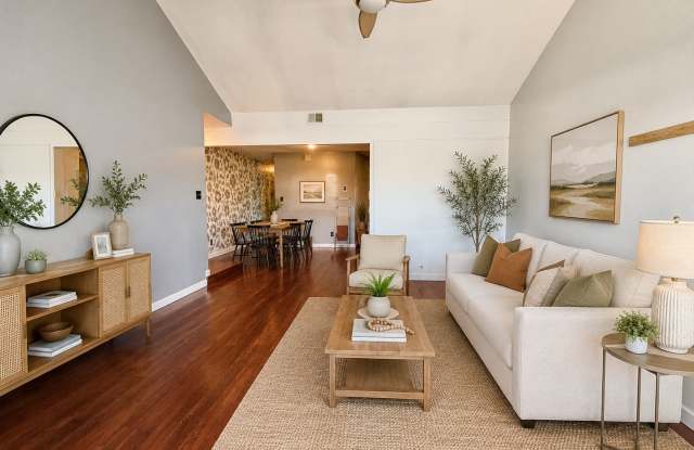 Top-Floor Plaza Condo with Vaulted Ceilings & Dual Balconies photos photos