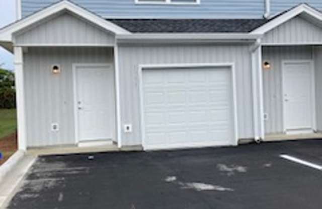 Brand New Built- 3 Bedroom 2.5 bath townhome. - 1815 Balboa Avenue, Panama City, FL 32405