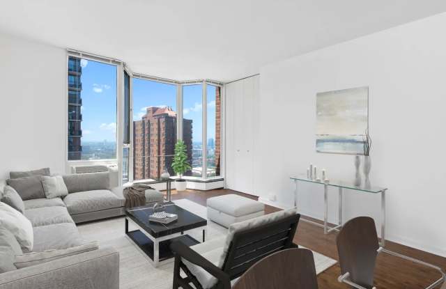 55 W. Chestnut Gallery 2