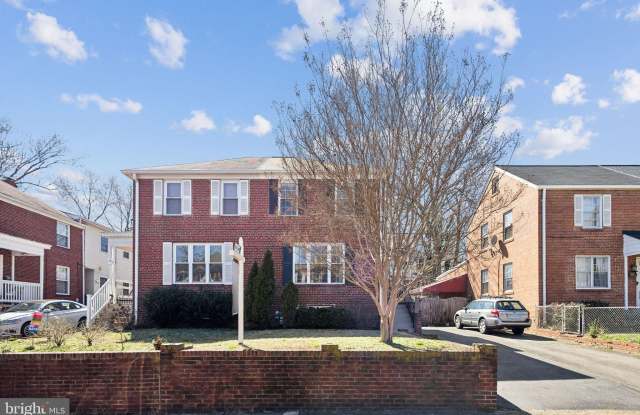 2730 S UHLE STREET - 2730 South Uhle Street, Arlington, VA 22206