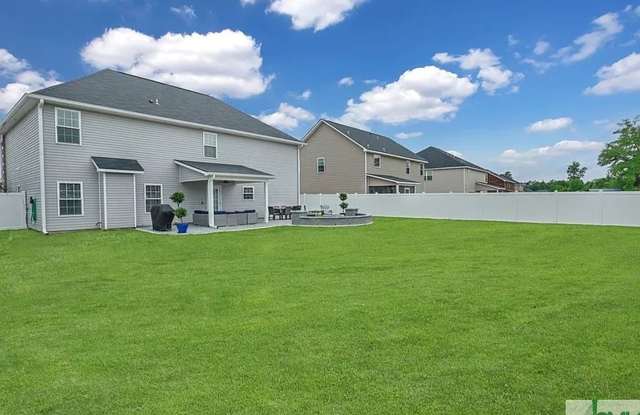 4 bedroom beautiful home available August 10!! photos photos