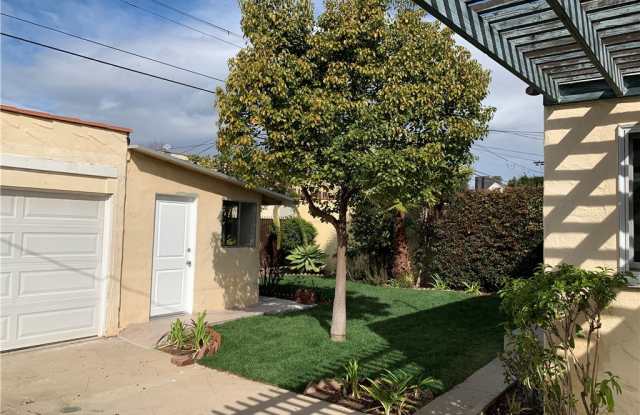 1073 Stearns Drive Gallery 4