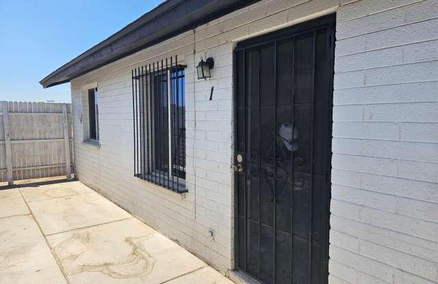 3224 W Jackson Street unit: 3 photos photos