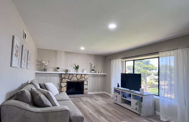 10124 3 Oaks Way Gallery 2