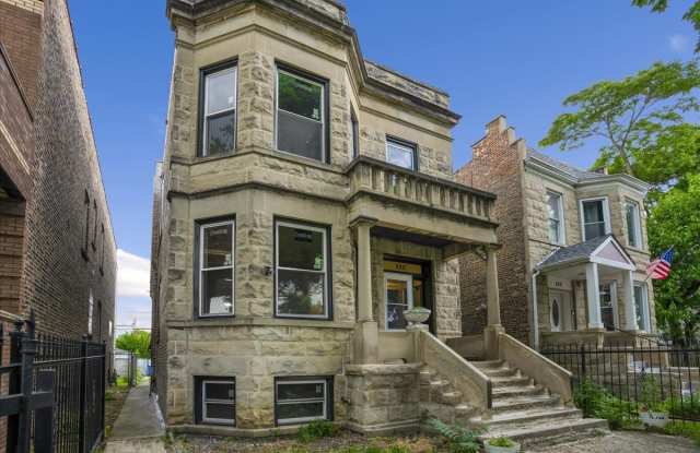 220 N Lamon Avenue - 220 North Lamon Avenue, Chicago, IL 60644