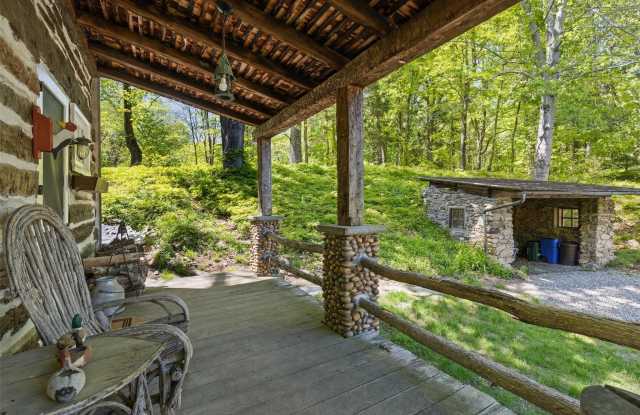 227 Cedar Lane Gallery 3