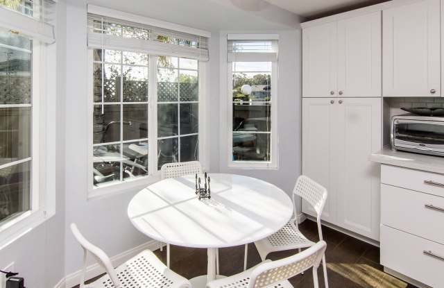 3732 Lenox Court Gallery 2