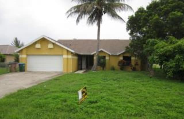 2235 SW 12TH PL photos photos