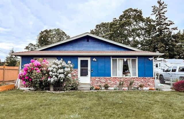Beautiful Remodeled 3 bedroom in Tacoma WA - Apply Today! photos photos