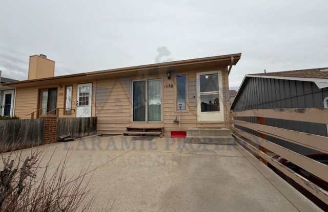 1080 N 18th St photos photos