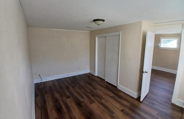 1724 South 88th Street - 3 Gallery 1