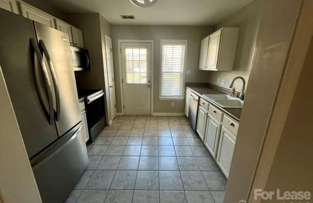 16854 Bridgeton Drive Gallery 4