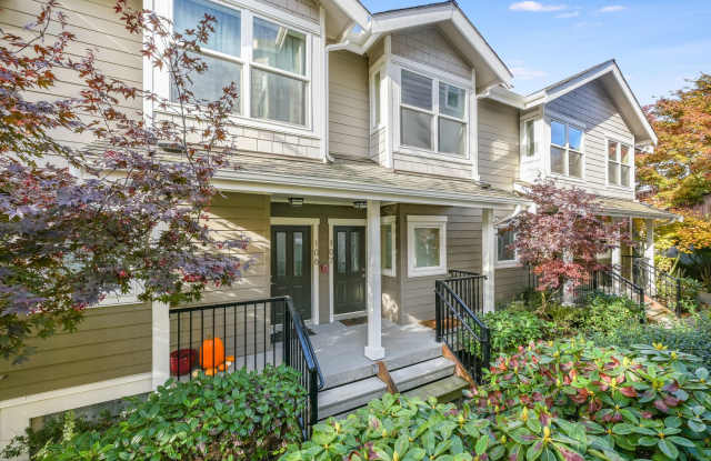 Cozy contemporary condo offers tranquility and convenience close to Columbia City. photos photos