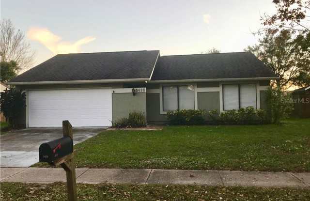 5628 GARDEN GROVE CIRCLE - 5628 Garden Grove Circle, Goldenrod, FL 32792