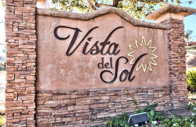 1280 W W Main St - 1280 W Main St, El Cajon, CA 92020